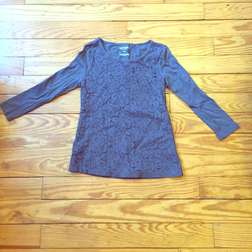 Grey 3/4 sleeve shirt with lace detail